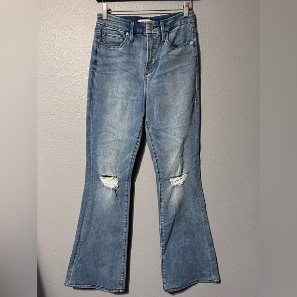 Good American Good Flare Leg High Rise Jeans Women’s 6/28 Distressed Light Wash. - Picture 1 of 4